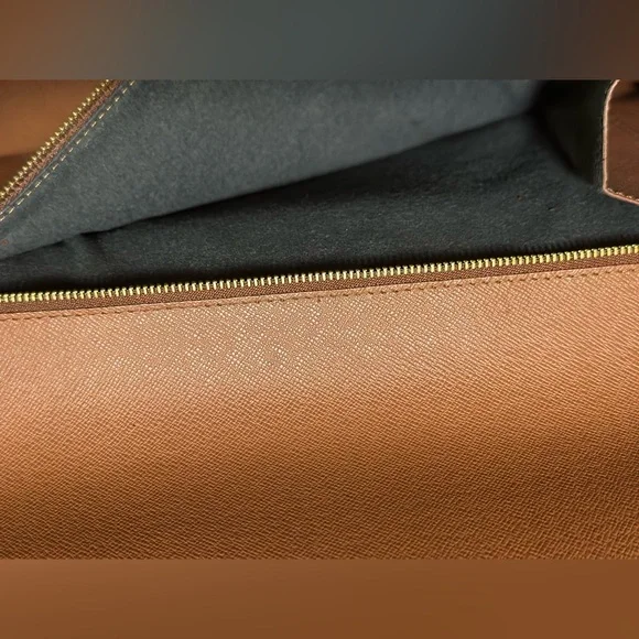 Louis Vuitton AUTHENTICATED Vintage Large Monogram Envelope - Picture 5 of 10